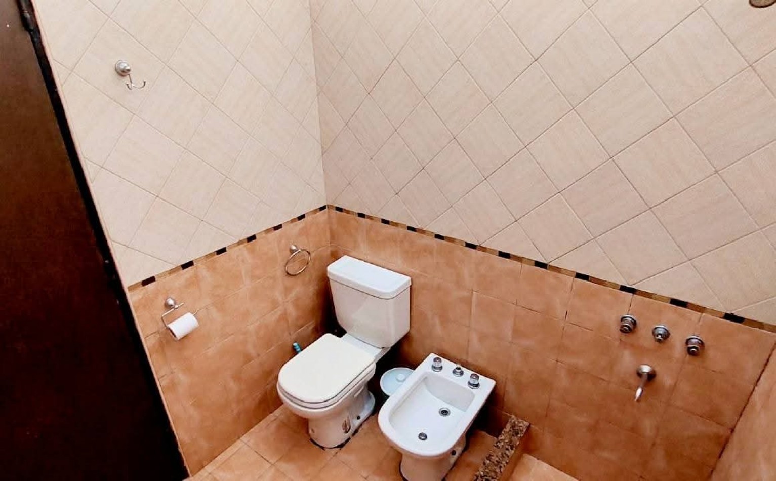 CASA EN VENTA EN BARRIO SANTA CECILIA, CORDOBA CA144