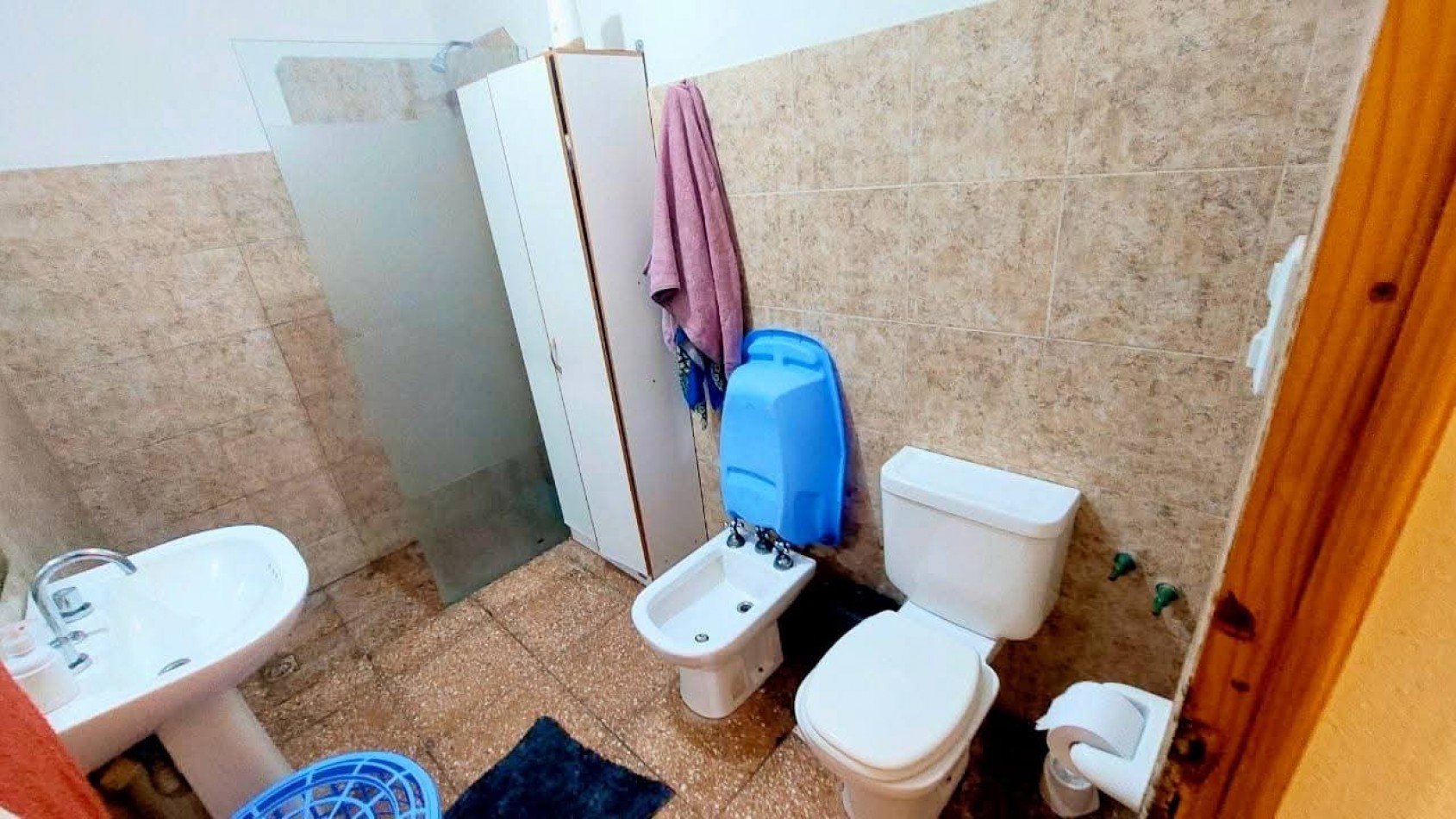 CASA EN VENTA EN MALVINAS ARGENTINAS, CORDOBA. SOBRE IMPORTANTE AVENIDA. CA188F.