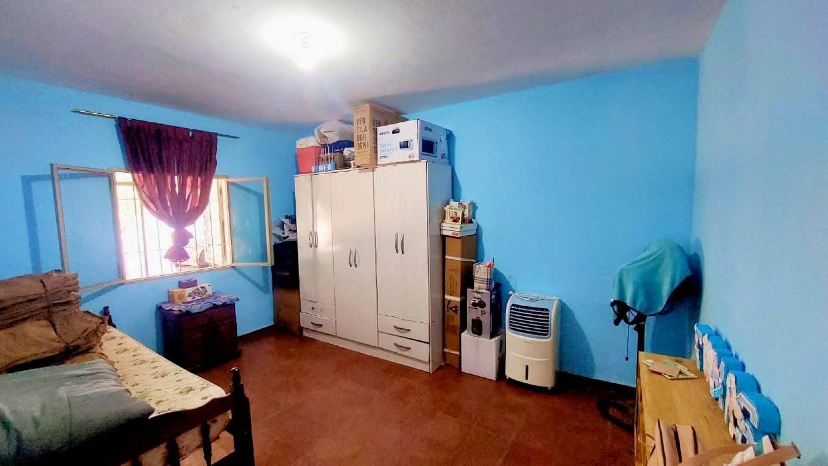 CASA EN VENTA EN MALVINAS ARGENTINAS, CORDOBA. SOBRE IMPORTANTE AVENIDA. CA188F.