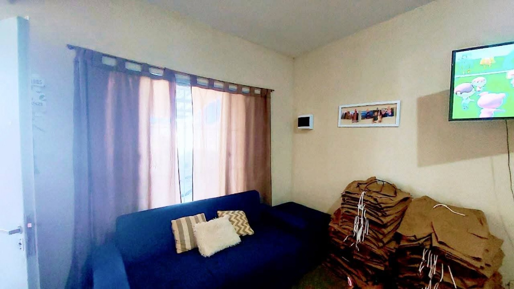 CASA EN VENTA EN MALVINAS ARGENTINAS, CORDOBA. SOBRE IMPORTANTE AVENIDA. CA188F.