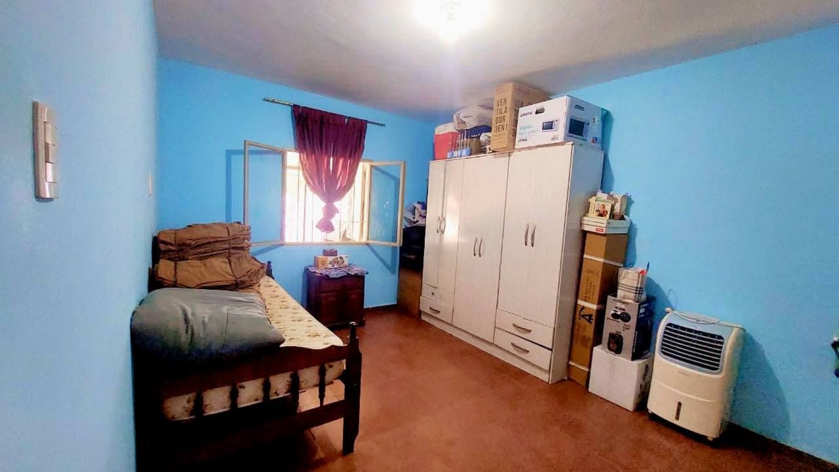 CASA EN VENTA EN MALVINAS ARGENTINAS, CORDOBA. SOBRE IMPORTANTE AVENIDA. CA188F.