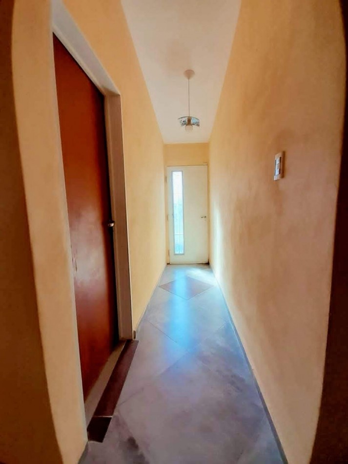 CASA APTA CREDITO HIPOTECARIO en VENTA EN BIALET MASSE, 3 DORMITORIOS Y PISCINA. CA30