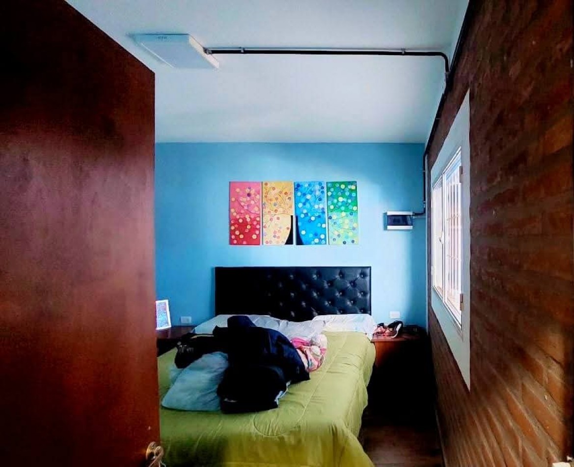 CASA EN VENTA EN MALVINAS ARGENTINAS, CORDOBA. SOBRE IMPORTANTE AVENIDA. CA188F.