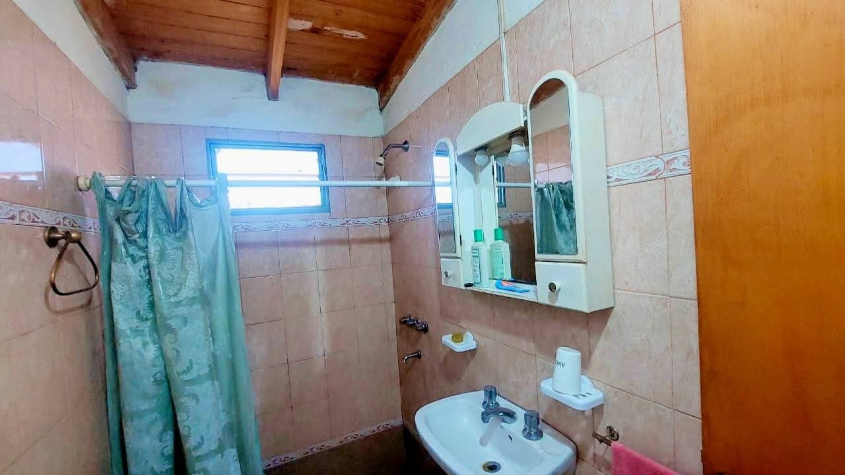 CASA EN VENTA EN SANTA MARIA DE PUNILLA, APTA CREDITO HIPOTECARIO. CA45