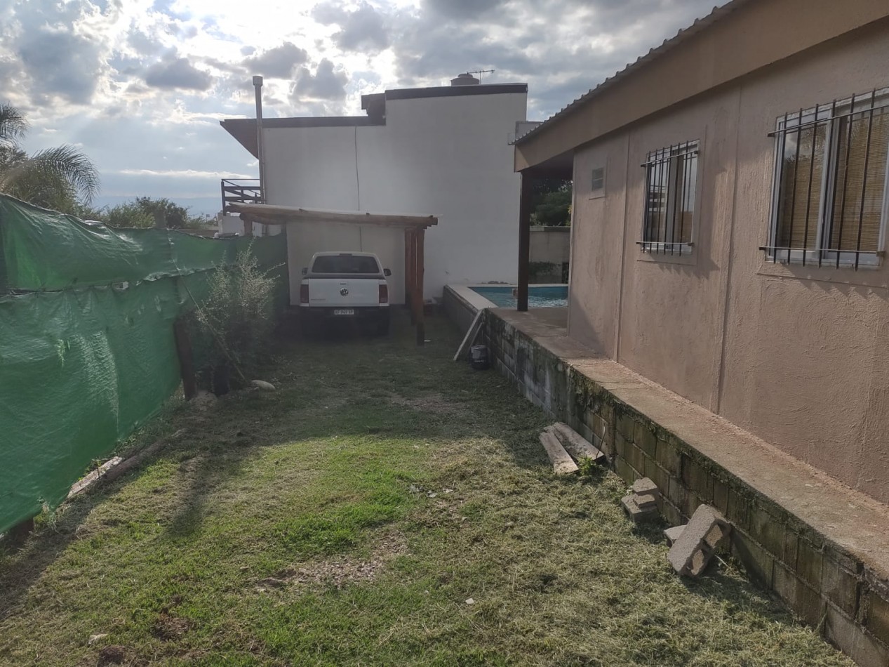 CASA EN VENTA EN SAN ROQUE AL PIE DE LAS SIERRAS. CA225