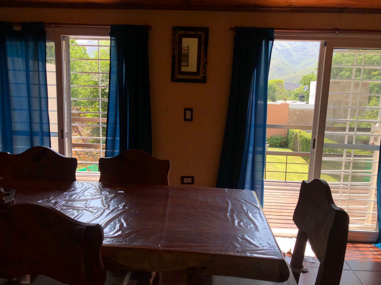 CASA EN VENTA EN BIALET MASSE SOBRE RUTA 38, CON VISTA PANORAMICA A LAS SIERRAS. CA239.