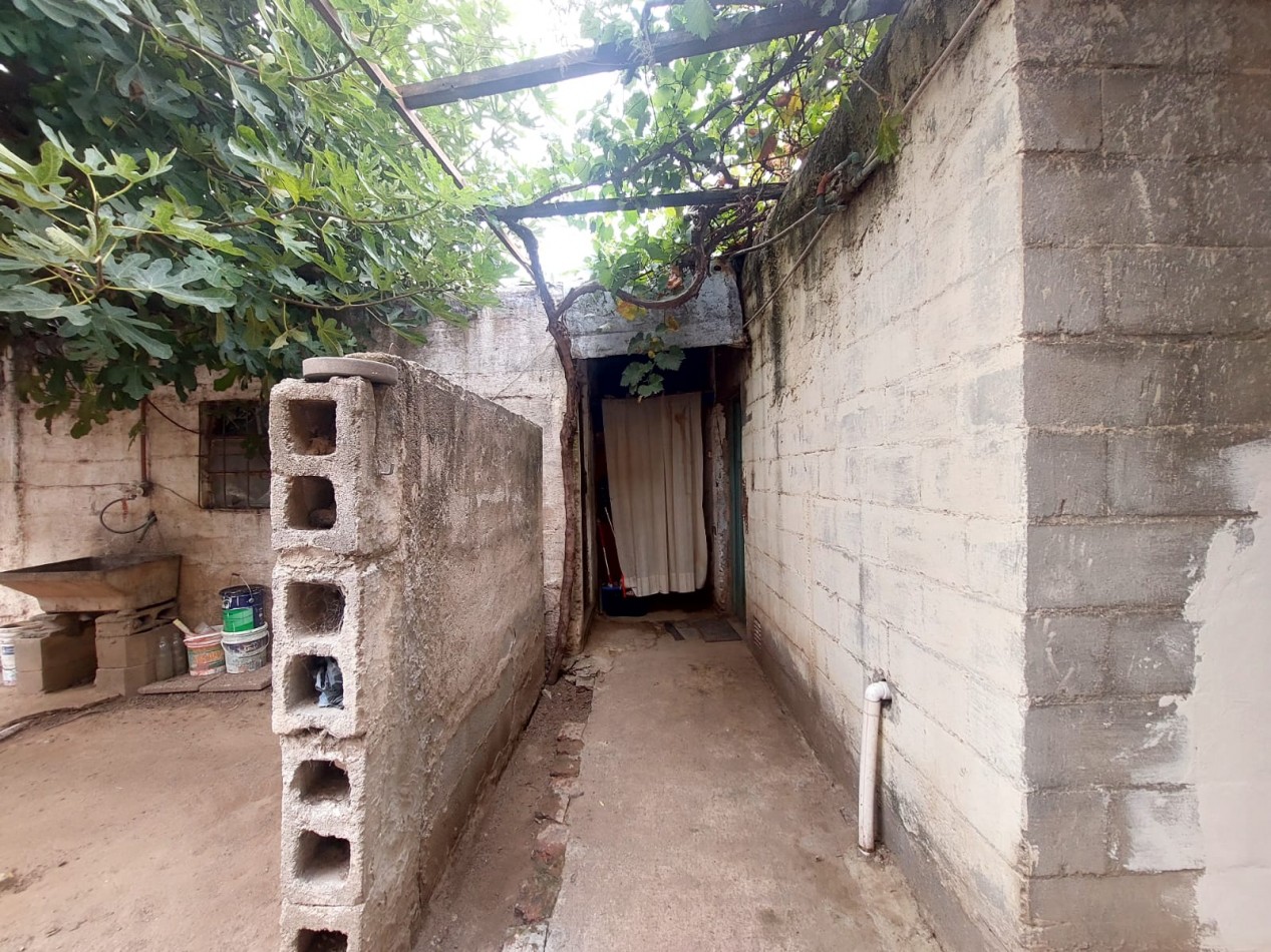 CASA EN VENTA EN BARRIO LOS GIGANTES, CIUDAD DE CORDOBA. CA242