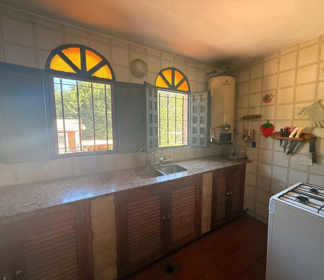 CASA EN VENTA DE ESTILO RUSTICO-MEDIEVAL EN BIALET MASSE. CA245