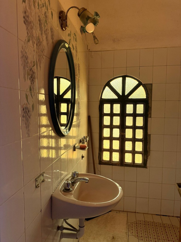 CASA EN VENTA DE ESTILO RUSTICO-MEDIEVAL EN BIALET MASSE. CA245