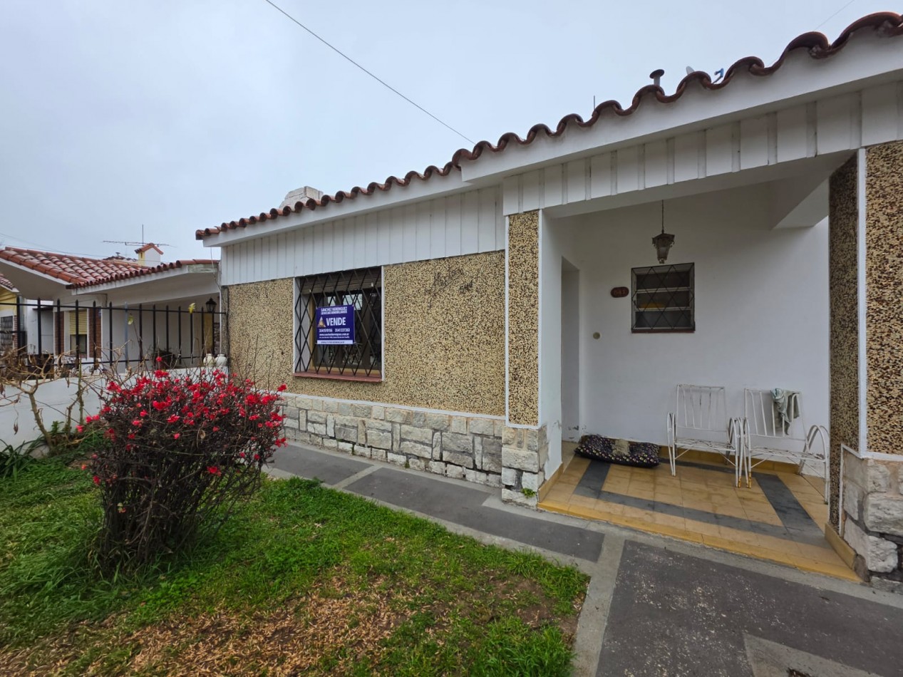 CASA MAS DEPARTAMENTO EN VENTA EN COSQUIN, BARRIO LA REMEMBRANZA. CA259 📢 OPORTUNIDAD! 