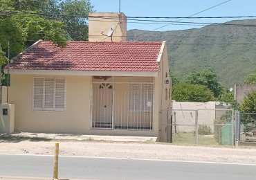 CASA EN VENTA EN BIALET MASSE SOBRE RUTA 38, CON VISTA PANORAMICA A LAS SIERRAS. CA239.